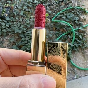 ESTÉE LAUDER ~NEW~ LIMITED EDITION Lipstick Red Velvet WINTER 2024